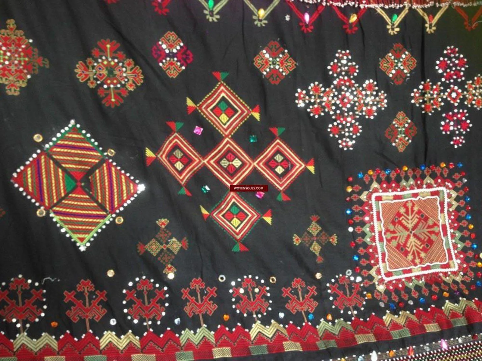589 Heavy Abbasi Kohistan Superfine Embroidery Wedding Shawl Textile