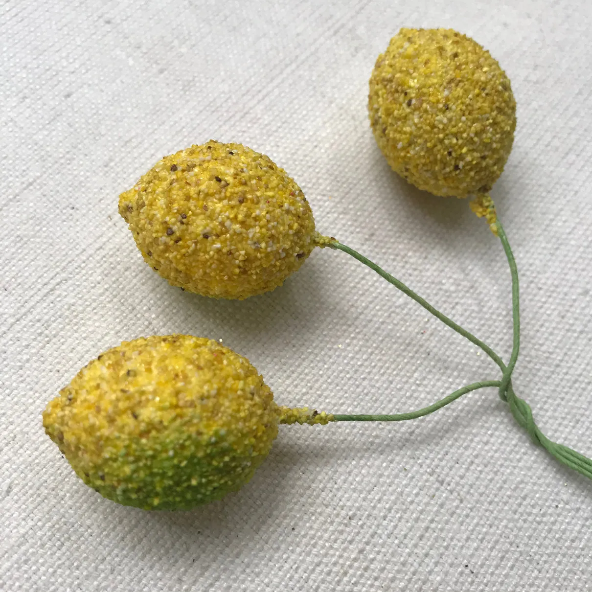 Nostalgic Cotton Lemon Twist-Tie Ornament Set