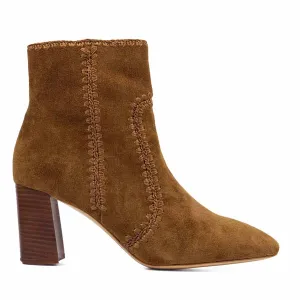 Polly Brown | Suede ankle boot