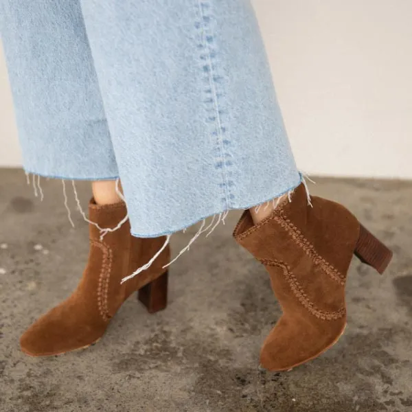 Polly Brown | Suede ankle boot